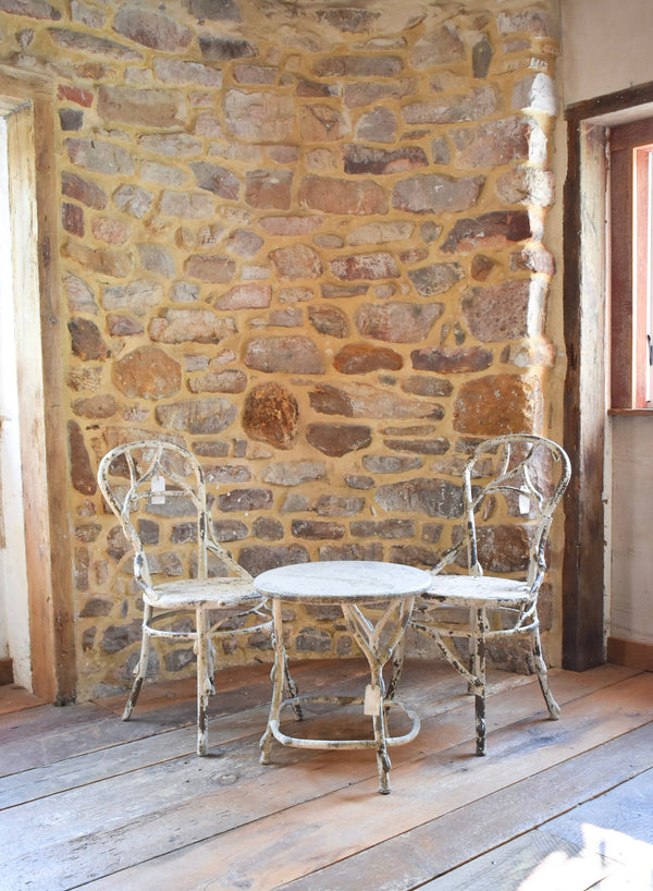 Porch View Home Round Faux Bois Table