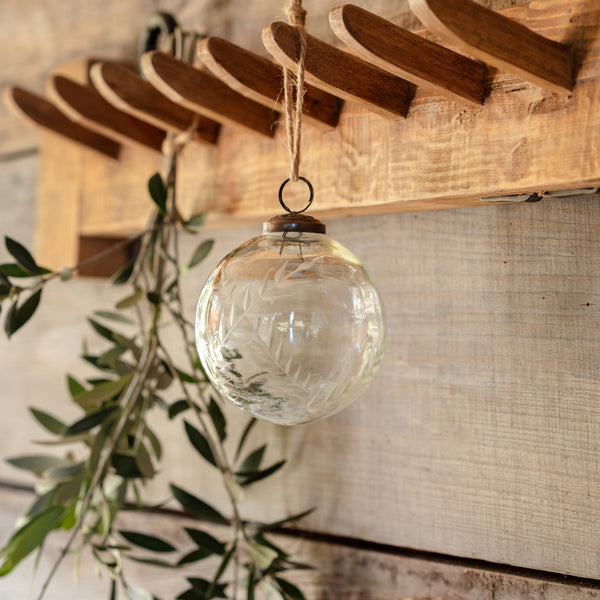 Clear Etched Laurel Glass, 4"