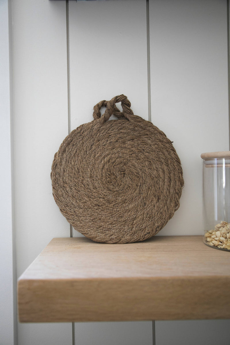 Round Woven Natural Trivets with Handle - Stone Hollow Farmstead